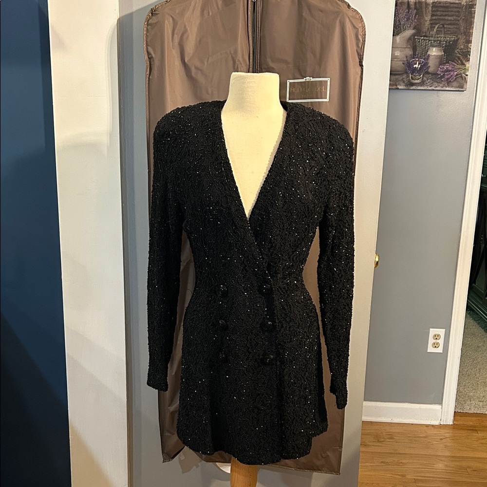 Carmen Marc Valvo for Henri Bendel gorgeous Black lace beaded evening jacket sz8
